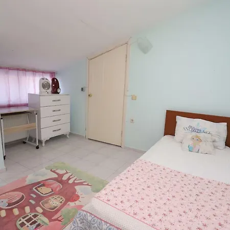 Pine Side Daily Weekly Apartamento