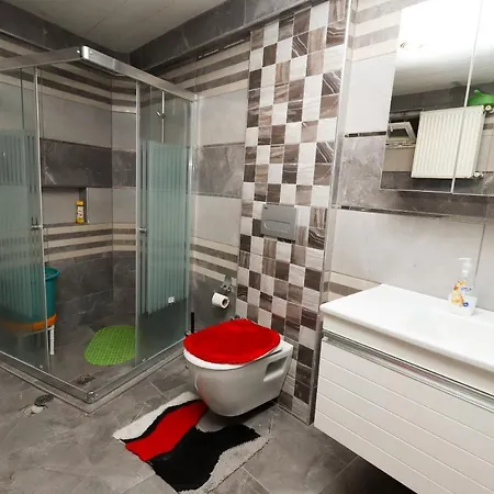 Pine Side Daily Weekly Apartamento *
